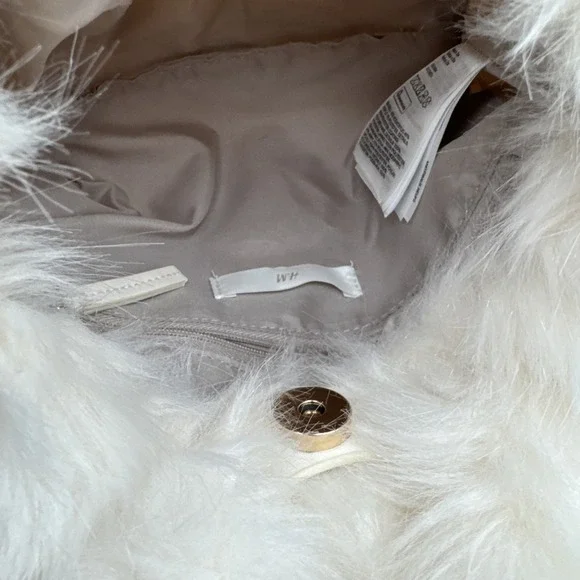 H&M Cream‎ Faux Fur Crossbody Bag Soft Plush Winter Cozy Minimalist - Picture 5 of 11